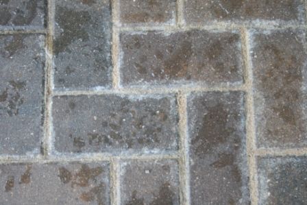 HIRING THE WRONG COMPANY TO SEAL YOUR BRICK PAVERS after